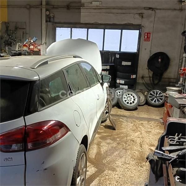 Blanco Usado 2016 Renault Clio GrandTour Familiar | 3500 € (Super precio) - Imagen 1/3