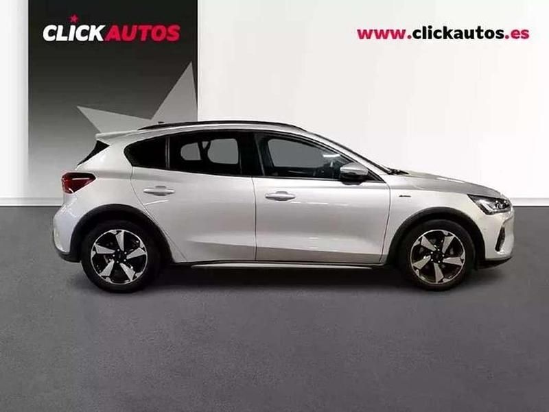 Usado Ford Focus Active 126 CV (92 kW) 2024 Gris Berlina