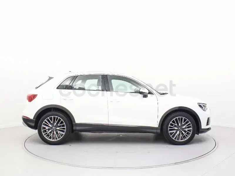 Begagnad Audi Q3 Advanced Plus 150 HK (110 kW) 2021 Vit SUV