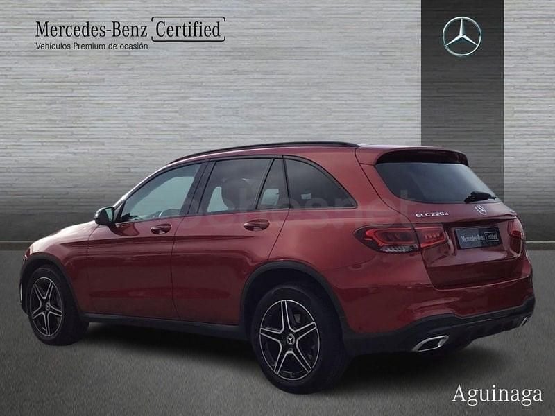 Usado Mercedes GLC220 194 CV (142 kW) 2022 Granate SUV