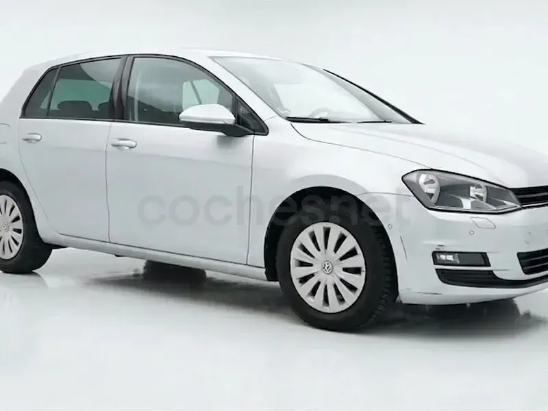 Usado VW Golf VII Sportline 140 CV (102 kW) 2014 Gris / plata Berlina