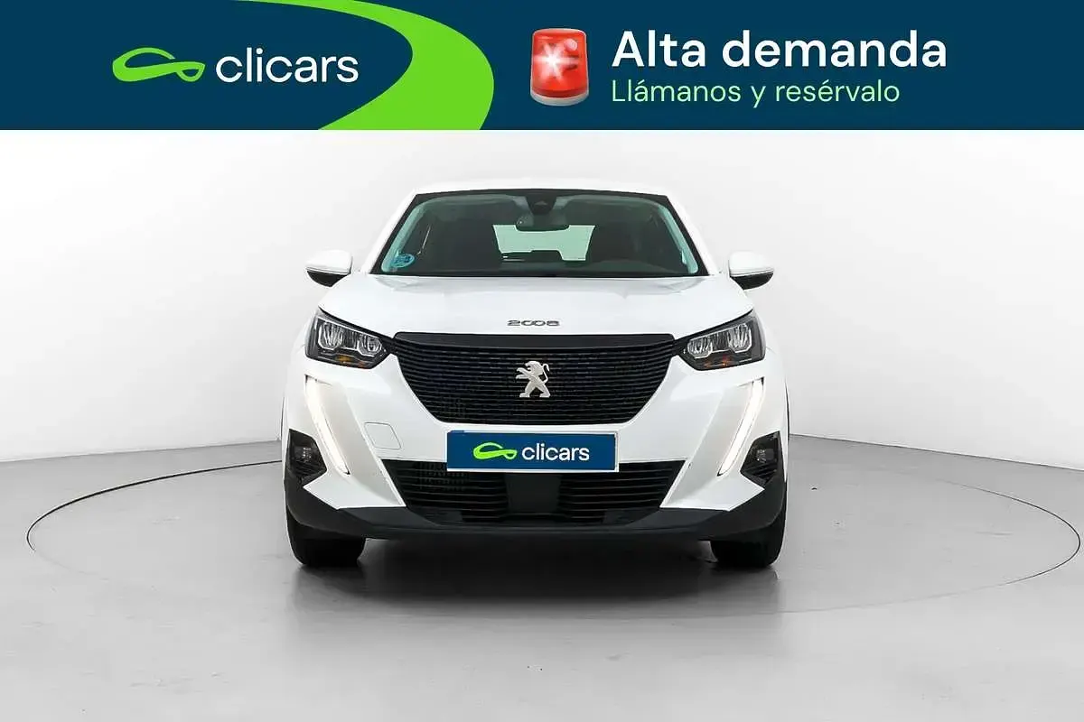 Usado Peugeot 2008 Active 101 CV (74 kW) 2021 Blanco SUV