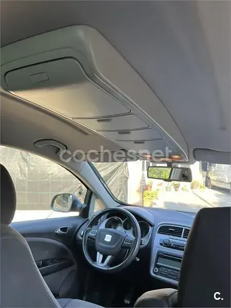 Usado Seat Altea XL Style 105 CV (77 kW) 2011 Gris / plata Monovolumen