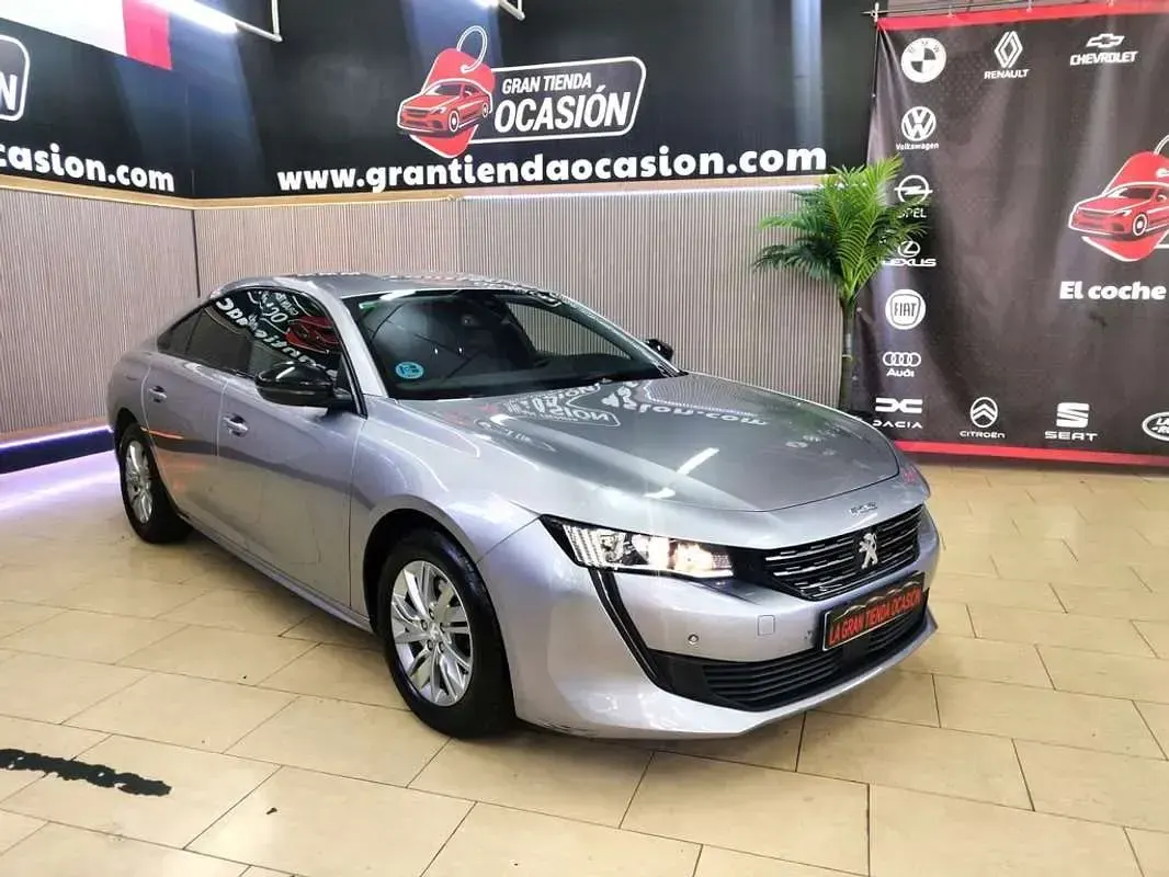 Usado Peugeot 508 Active 131 CV (96 kW) 2022 Gris Berlina