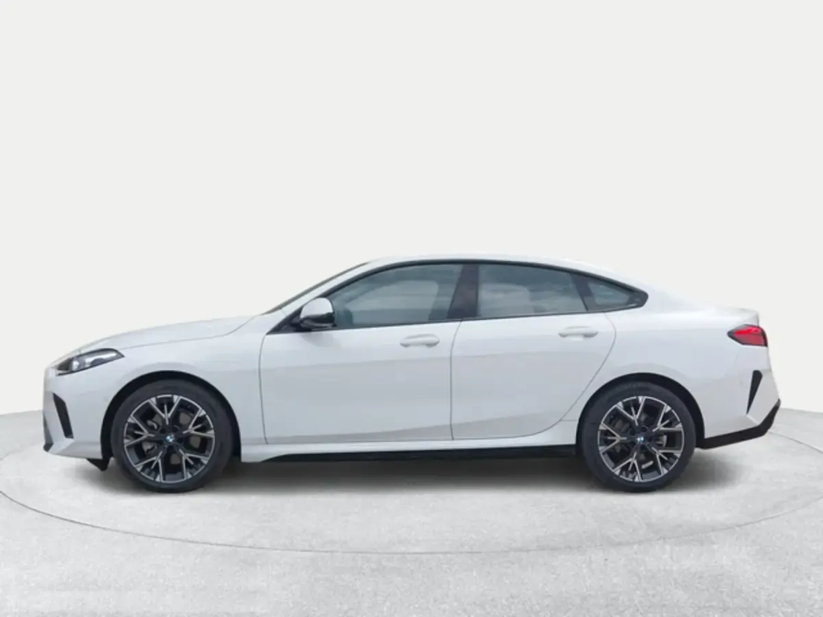 Usado BMW 218 Comfort Edition 150 CV (110 kW) 2025 Blanco Coupe