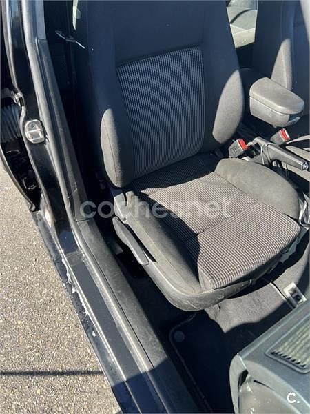 Usado VW Golf IV Highline 115 CV (84 kW) 2000 Negro Familiar