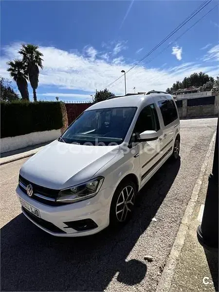 Usado VW Caddy 102 CV (75 kW) 2018 Blanco Monovolumen