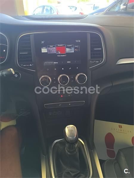 Usado Renault Mégane GrandTour Business 115 CV (84 kW) 2021 Negro Familiar