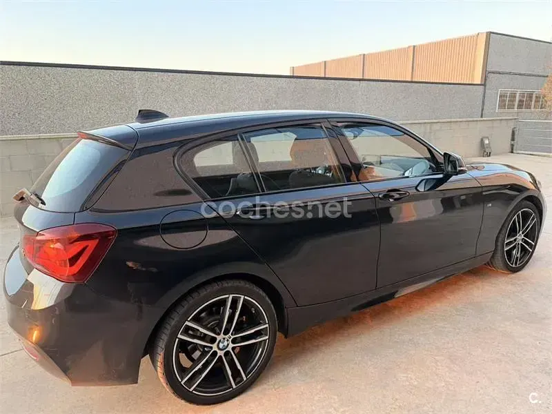 Begagnad BMW 118 M Sport 150 HK (110 kW) 2019 Svart Halvkombi