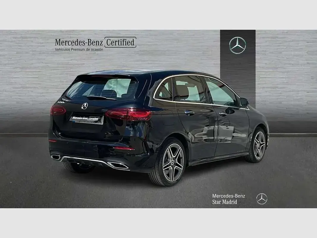 Usado Mercedes E250 218 CV (160 kW) 2025 Negro Familiar