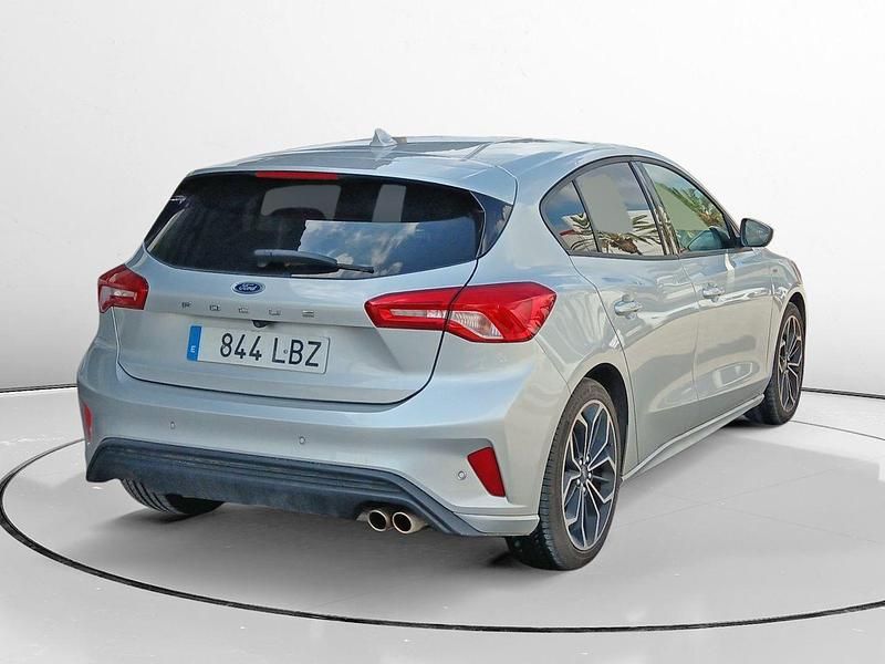 Usado Ford Focus ST-Line 125 CV (91 kW) 2019 Gris Berlina