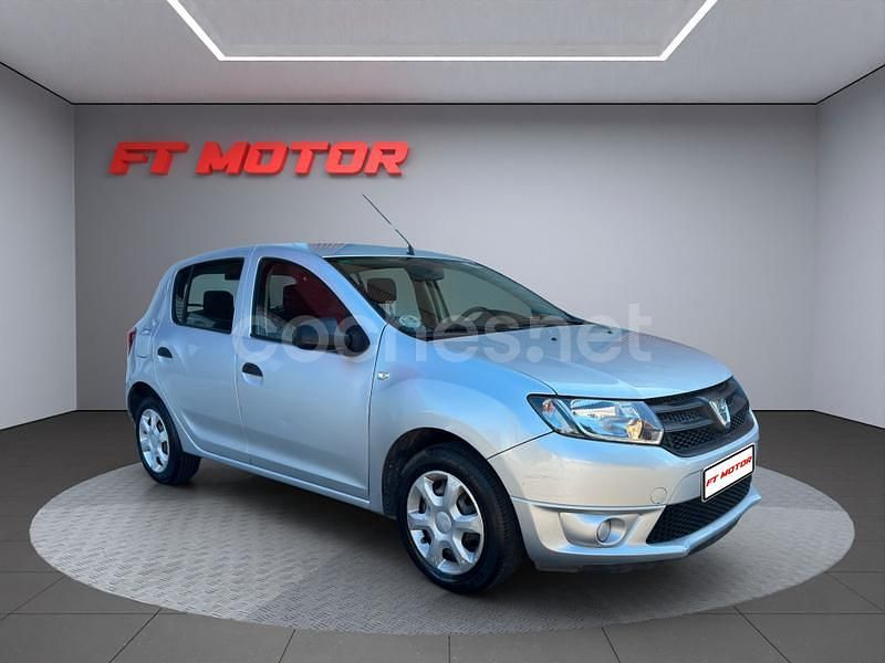 Gris / plata Usado 2013 Dacia Sandero Ambiance Utilitario | 6499 € (Precio justo) - Imagen 1/4