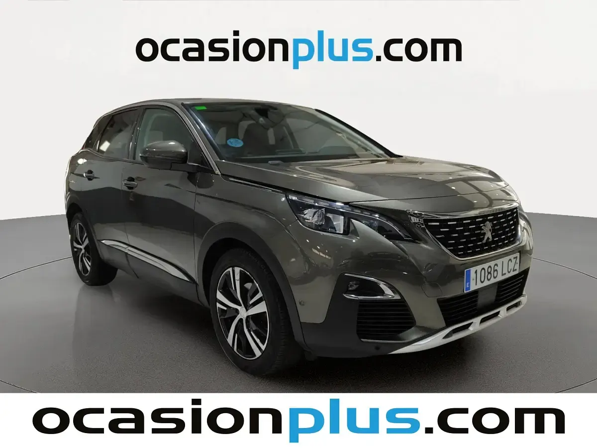 Usado Peugeot 3008 Allure 131 CV (96 kW) 2019 Gris SUV