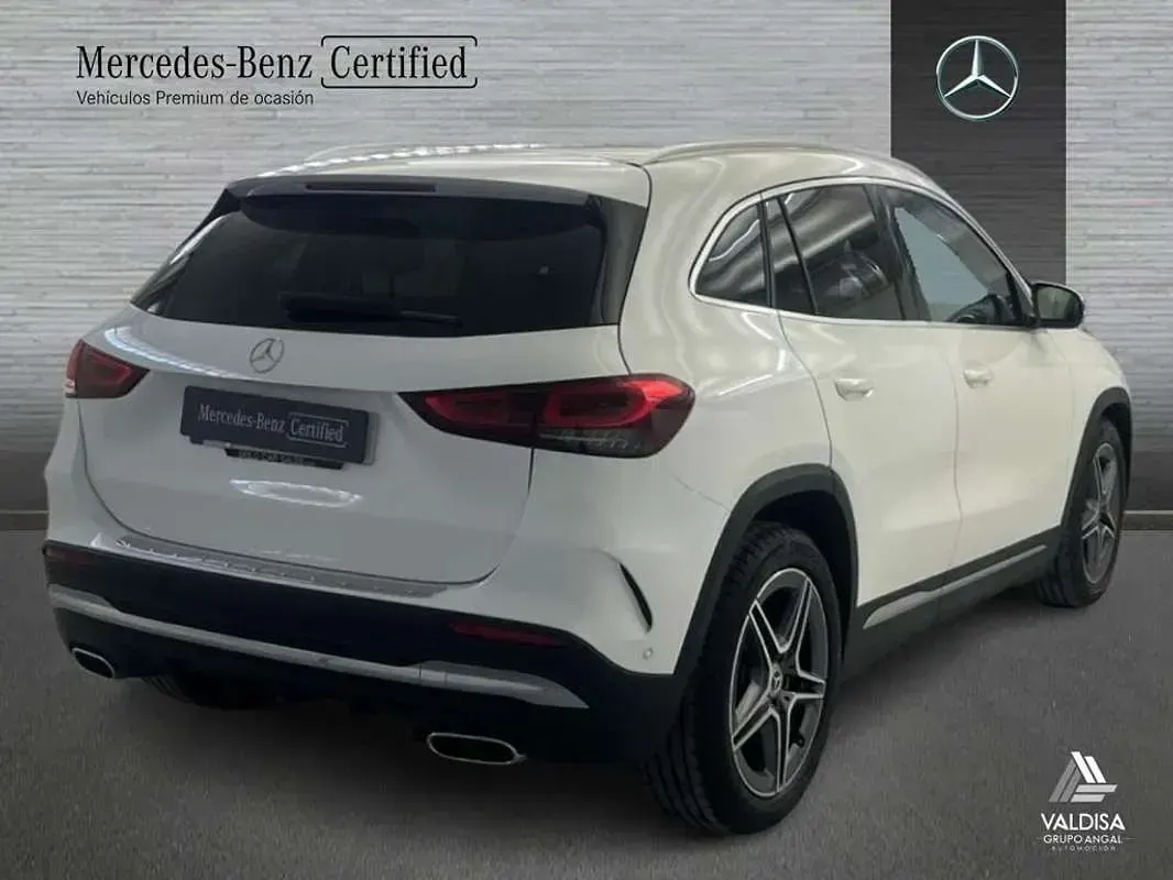 Usado Mercedes GLA180 136 CV (100 kW) 2023 SUV