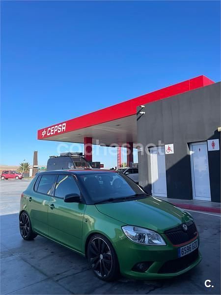 Usado Skoda Fabia RS 180 CV (132 kW) 2010 Verde Berlina