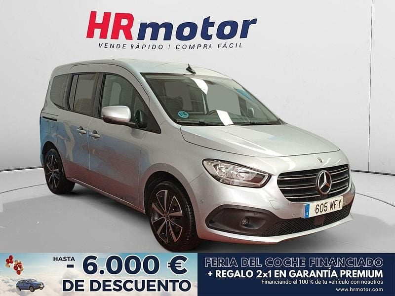 Gris Usado 2023 Mercedes 180 Berlina | 25.790 € (Precio justo) - Imagen 1/4