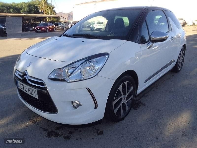 Blanco Usado 2011 Citroën DS3 Style Coupe | 6500 € - Imagen 1/3