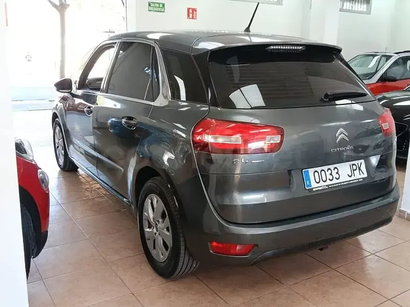 Usado Citroën C4 Picasso Live 120 CV (88 kW) 2016 Gris / plata Monovolumen