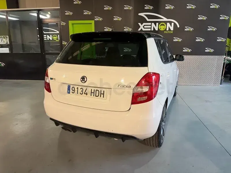 Usado Skoda Fabia RS 180 CV (132 kW) 2010 Blanco Berlina