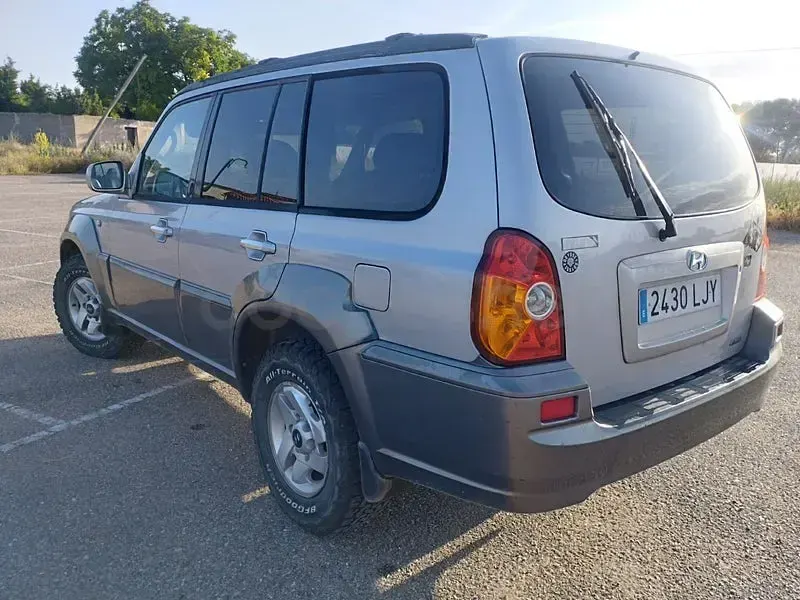 Usado Hyundai Terracan 163 CV (119 kW) 2004 Gris / plata SUV