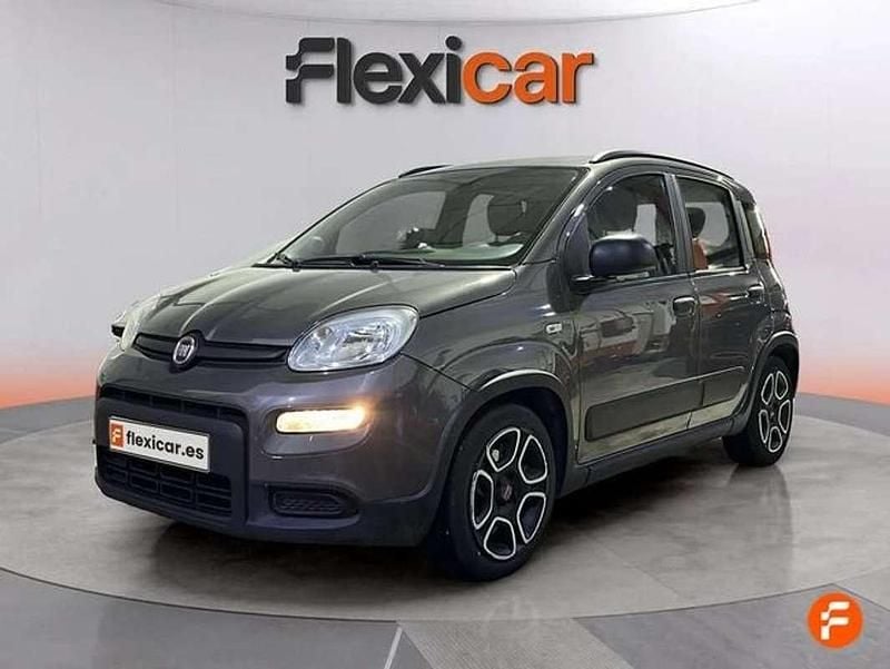 Usado Fiat Panda City Life 71 CV (52 kW) 2022 Gris Utilitario