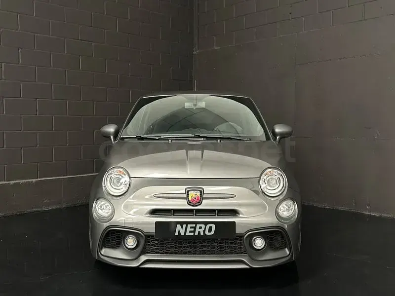 Usado Abarth 595 Competizione 180 CV (132 kW) 2017 Gris / plata Berlina
