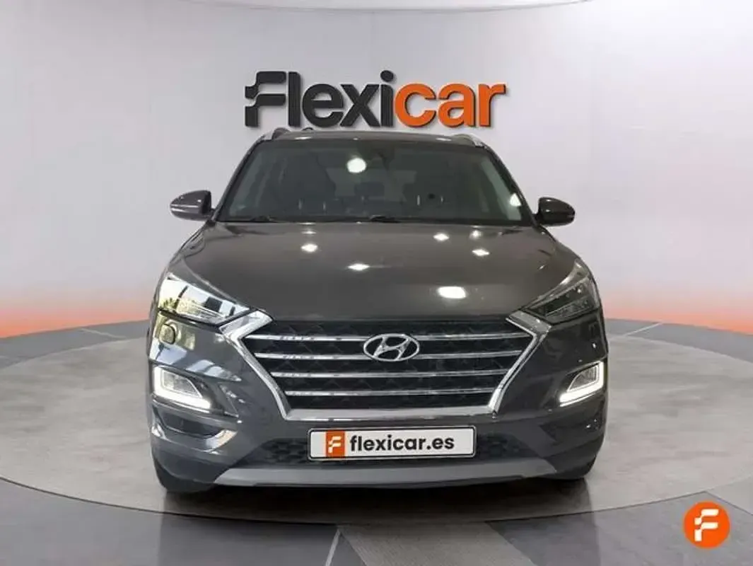 Usado Hyundai Tucson 116 CV (85 kW) 2019 Gris SUV