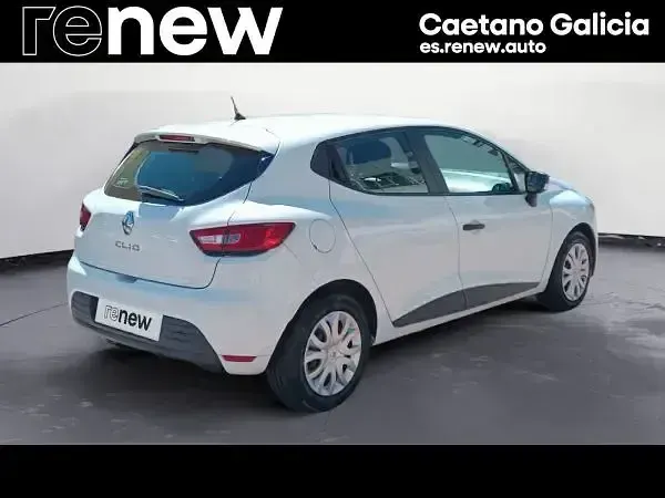 Usado Renault Clio IV Business 75 CV (55 kW) 2018 Blanco Berlina
