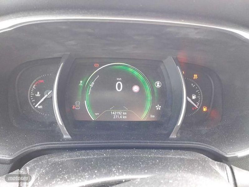Usado Renault Mégane GrandTour Zen 131 CV (96 kW) 2017 Marrón Familiar