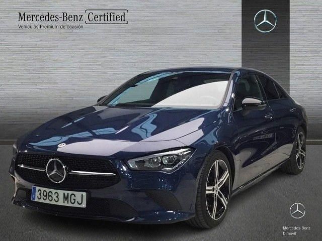 Usado Mercedes CLA200 163 CV (119 kW) 2023 Azul denim Berlina