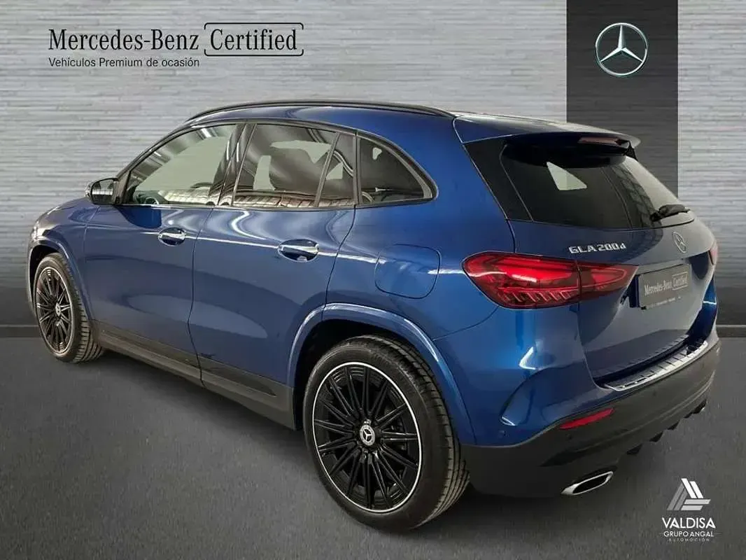 Usado Mercedes GLA200 150 CV (110 kW) 2025 SUV