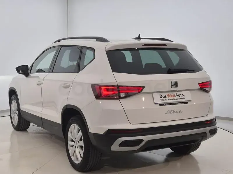 Usado Seat Ateca Style 110 CV (80 kW) 2022 Blanco SUV