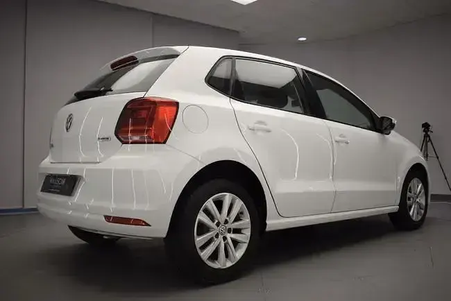 Usado VW Polo Advance 75 CV (55 kW) 2016 Blanco Utilitario