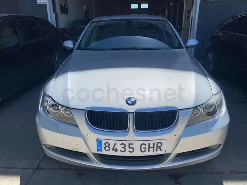 Usado BMW 320 177 CV (130 kW) 2008 Gris / plata Berlina