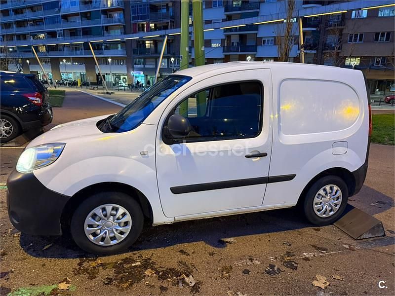 Usado Renault Kangoo 110 CV (80 kW) 2016 Blanco Familiar
