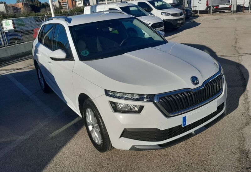 Blanco Usado 2023 Skoda Kamiq Ambition SUV | 17.390 € (Buen precio) - Imagen 1/4