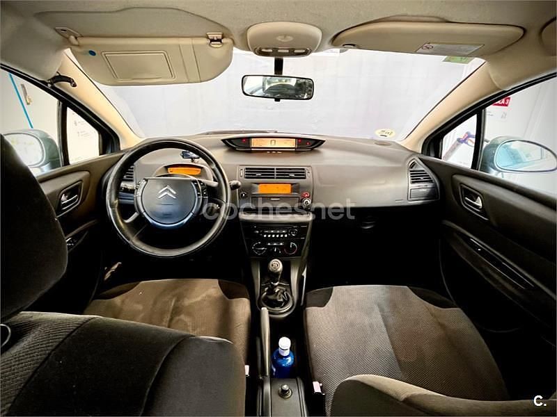 Gris / plata Usado 2004 Citroën C4 Berlina | 1400 € (Precio justo) - Imagen 1/4