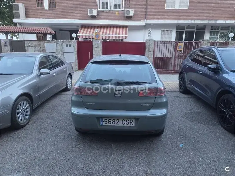 Usado Seat Ibiza 75 CV (55 kW) 2004 Azul Utilitario