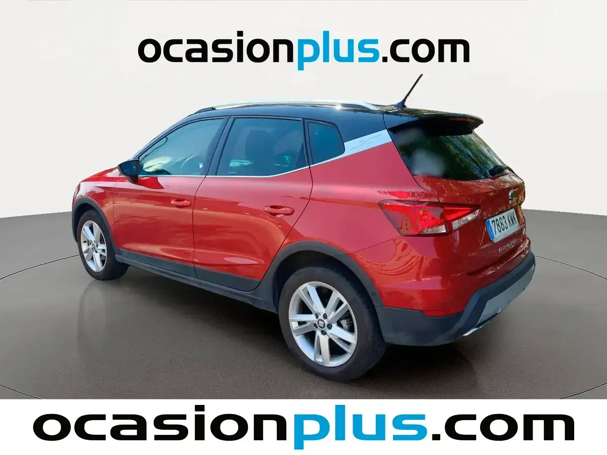 Usado Seat Arona Ecomotive 115 CV (84 kW) 2019 Rojo SUV
