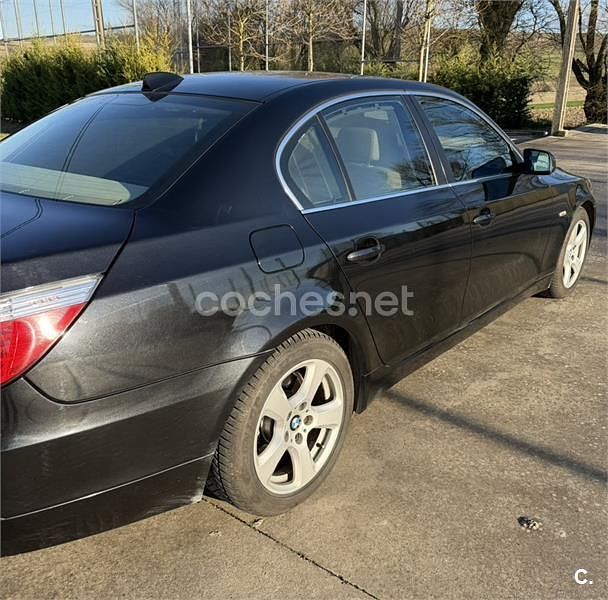 Usado BMW 530 231 CV (169 kW) 2008 Negro Berlina