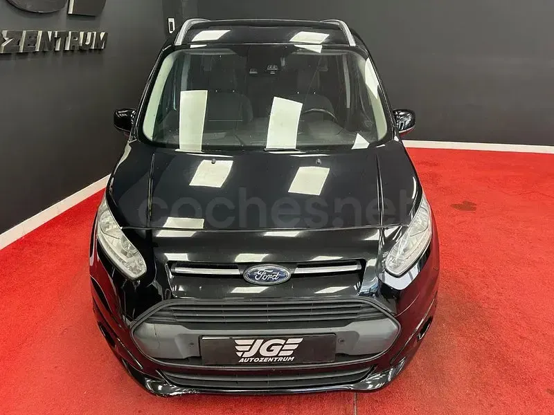 Usado Ford Tourneo Connect Titanium 120 CV (88 kW) 2017 Negro Monovolumen