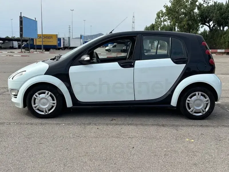 Usado Smart ForFour Pure 75 CV (55 kW) 2005 Blanco Utilitario