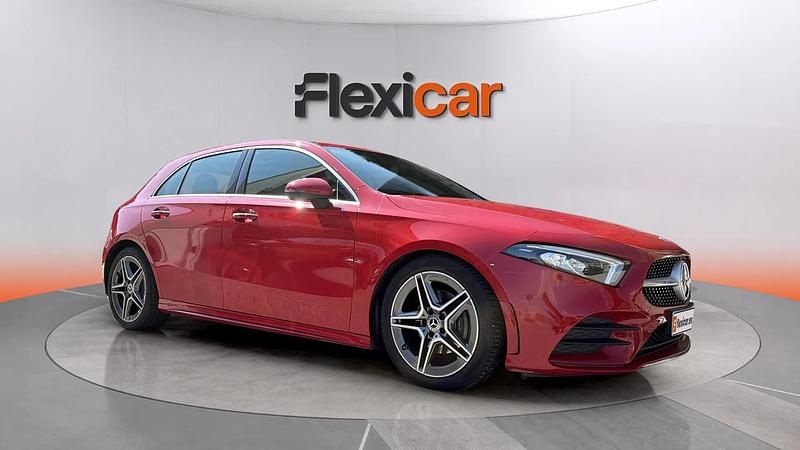 Usado Mercedes A180 116 CV (85 kW) 2019 Rojo Berlina