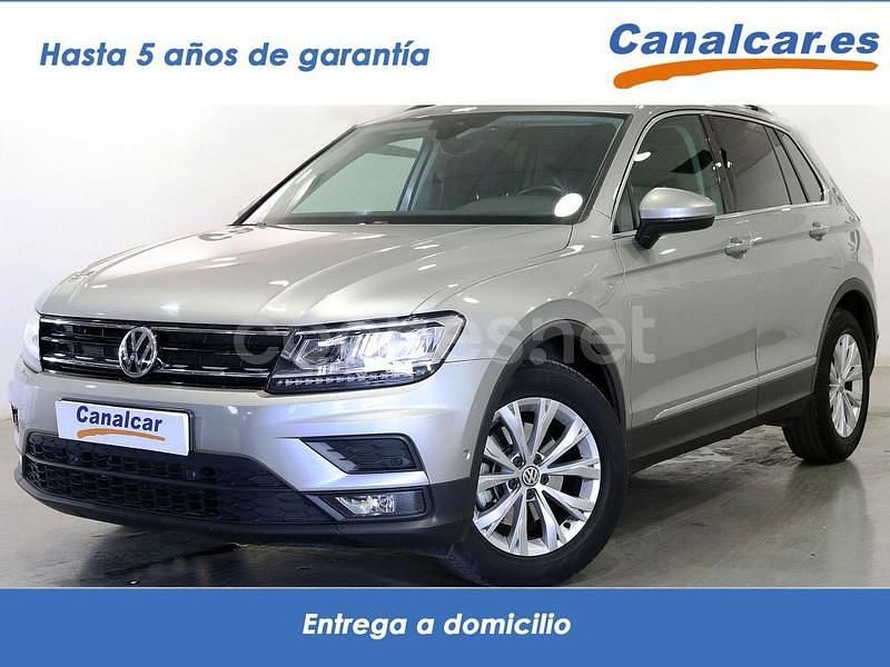 Gris plata Usado 2019 VW Tiguan Advance SUV | 23.490 € (Buen precio) - Imagen 1/4