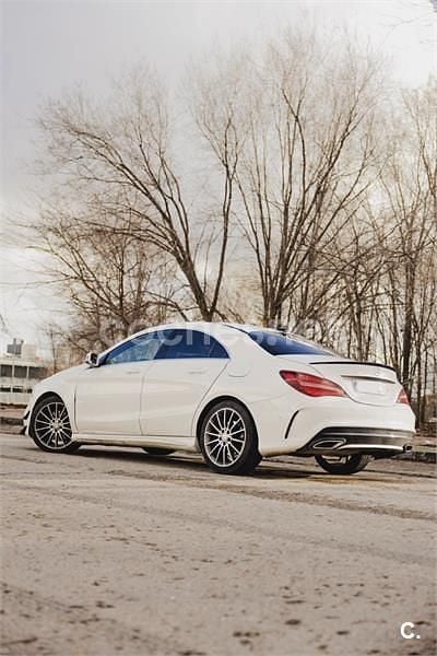 Usado Mercedes CLA220 177 CV (130 kW) 2017 Blanco Berlina