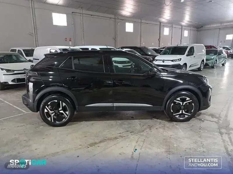 Usado Peugeot 2008 Allure 100 CV (73 kW) 2024 Negro SUV