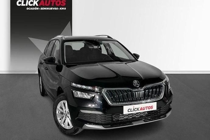 Usado Skoda Kamiq Ambition 110 CV (80 kW) 2023 Negro SUV