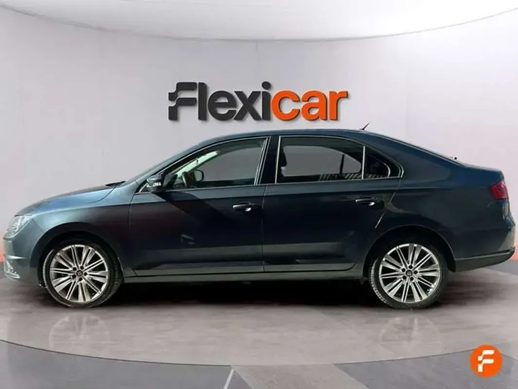 Usado Seat Toledo Style 116 CV (85 kW) 2016 Gris Utilitario