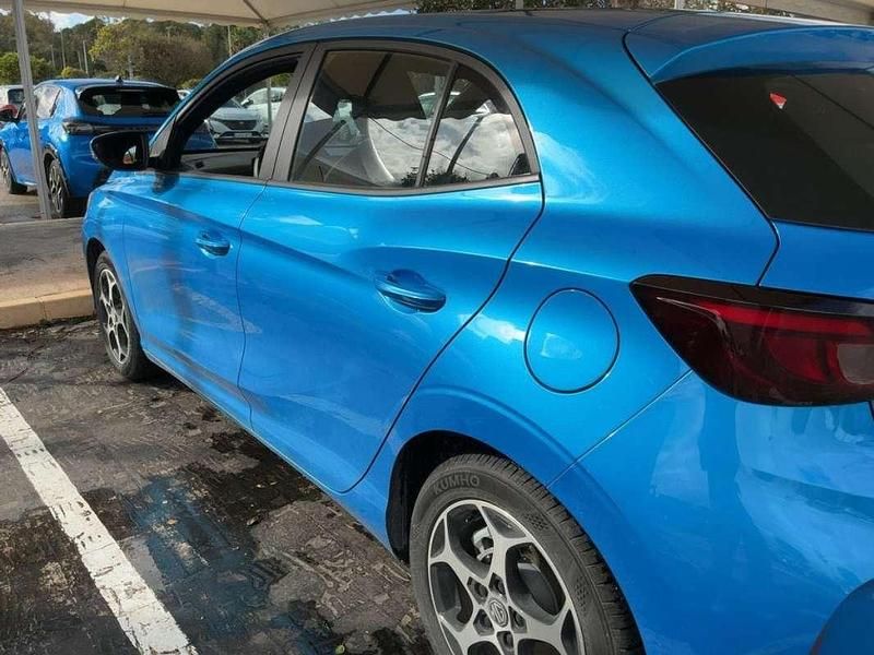 Usado MG MG3 Comfort 194 CV (142 kW) 2025 Azul Utilitario