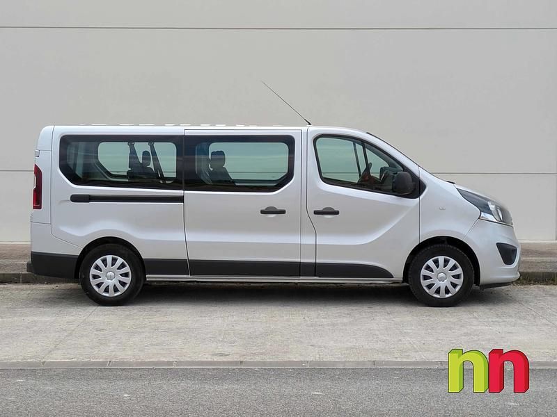 Usado Opel Vivaro S 125 HP (91 kW) 2016 Cinzento Monovolume